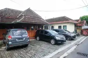 Отель «OYO 1700 Danurejan Guesthouse», Джокьякарта