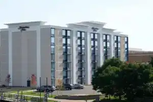 Отель «Hampton Inn Downtown», Грин-Бэй