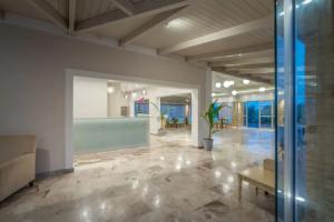 Hotel Zakynthos, Закинф