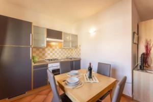 Cristal Blu Mono 3 With Shared Pool, Санта-Тереза-Галлура