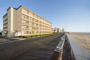 Howard Johnson Ginwa Plaza Hotel, Сиань