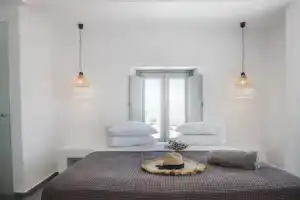 Апарт-отель «Caldera Cliff Illusion», Фира