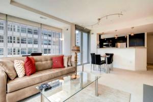 Global Luxury Suites at Crystal City, Вашингтон