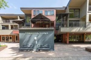 Lift 7 Ski In/out Hot Tub, Ski Locker, Garage Parking + Shuttle To Gondola 2 Bedroom Condo by RedAwning, Теллурид