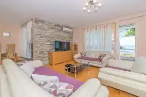 Villa Biljana Seefeld in Tirol, Макарска