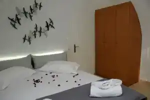 Firostefani Apartment, Фира