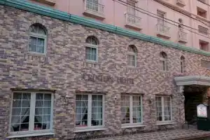 Creston Hotel, Иваки