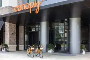 Отель «Canopy By Hilton Charlotte SouthPark», Шарлотт