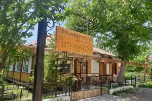 Hnameni Stepanavan Guesthouse - Hotel, Степанаван