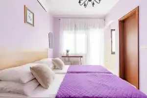 Mala Mara, Кастель Стафилич