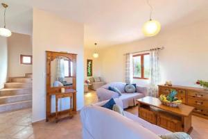 Grand View Villa Private Heated Pool, Курнас