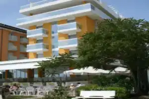 Hotel «Orizzonte», Лидо-ди-Езоло