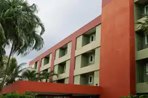 Phuket Ecozy Hotel, Кату