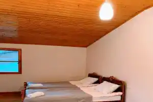 Primo Studio Apartment, Местиа