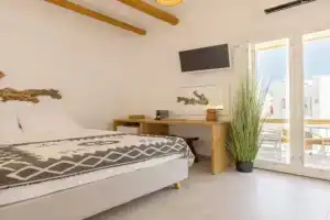 Parosquare Central Suites, Парикия