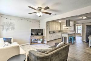 1 Mi to At&t Stadium: Downtown Arlington Home, Арлингтон