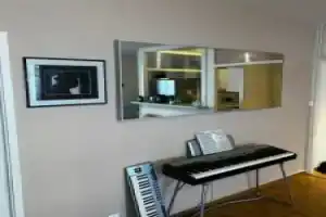 Beautiful Large Studio in center of Geneva Free Wifi, Женева
