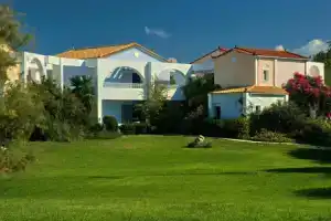 Ilaria Hotel, Лаганас