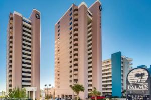 Luxury 3BR at Palms by Hosteeva, Миртл Бич