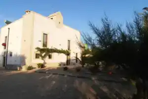 Отель «Masseria Nonna Angela», Путиньяно