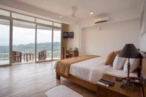 Sandriana Lake View Hotel, Канди