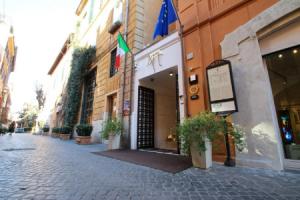 Hotel «Art By The Spanish Steps Una Esperienze», Рим