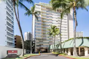 Отель «Ramada Plaza by Wyndham Waikiki», Гонолулу