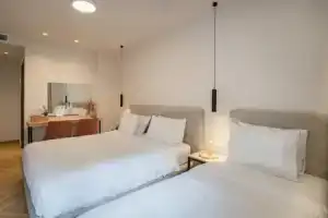 IRA Hotel, Каламата
