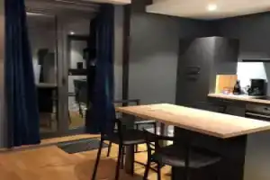 Le Riviera Lodge - Magnifique studio de 35m2 avec terrasse panoramique et garage privatif, Экс-ле-Бен