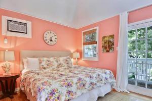 Tranquility by Avantstay Close to Duval St w/ BBQ & Shared Pool, Ки-Уэст