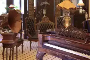 The White House Hotel Guilin, Гуйлинь