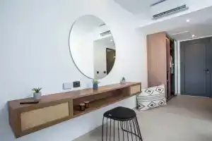 Отель «Vanik Suites», Фалираки