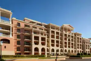 The Westin Dragonara Resort, Malta, Сент-Джулианс