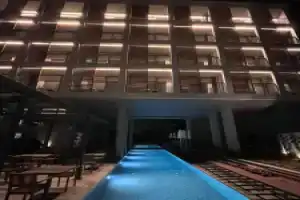 Magnes Hotel, Волос