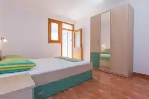 Awesome Home in Krvavica With Wifi and 1 Bedrooms, Krvavica