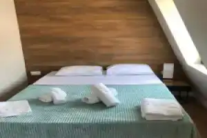 D and D hotel, Тбилиси