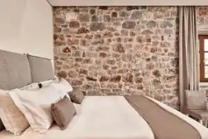100 Rizes Seaside Resort- Small Luxury Hotels of the World, Гифио