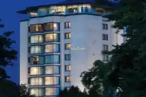 Four Seasons Hotel London at Park Lane, Лондон