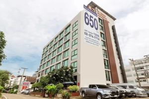 Отель «B2 Bangkok - Srinakarin», Бангкок