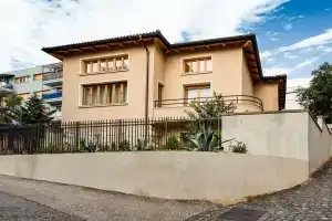 Modern Apartment in Rijeka With Garden, Риека