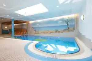 Aparthotel Tyrol, Лермос