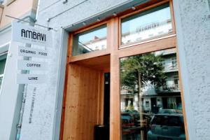 Cozy studio in Friedrichshain, 4 quiet guests only, Берлин