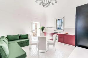 Giulia 2 Villa Apartment Shared Pool Sea Views, Масса Лубрензе