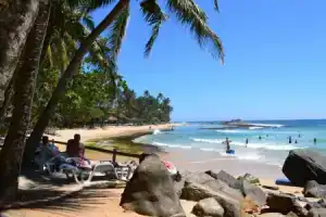 Sri Gemunu Beach Resort, Унаватуна