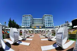 Azura Deluxe Resort & Spa - Ultra All Inclusive, Авсаллар