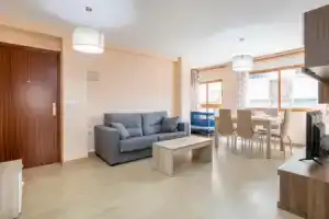Gerona Apartment by GHR Rentals, Аликанте