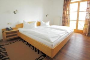 Gasthaus - Hotel Alt Fürstätt, Розенхайм