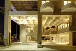 Hotel «Resonex Naha», Наха