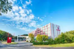 Leonardo Hotel Köln Bonn Airport, Кёльн