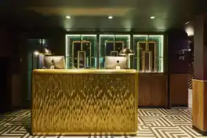 Hotel «Indigo - London - 1 Leicester Square, an IHG Hotel», Лондон